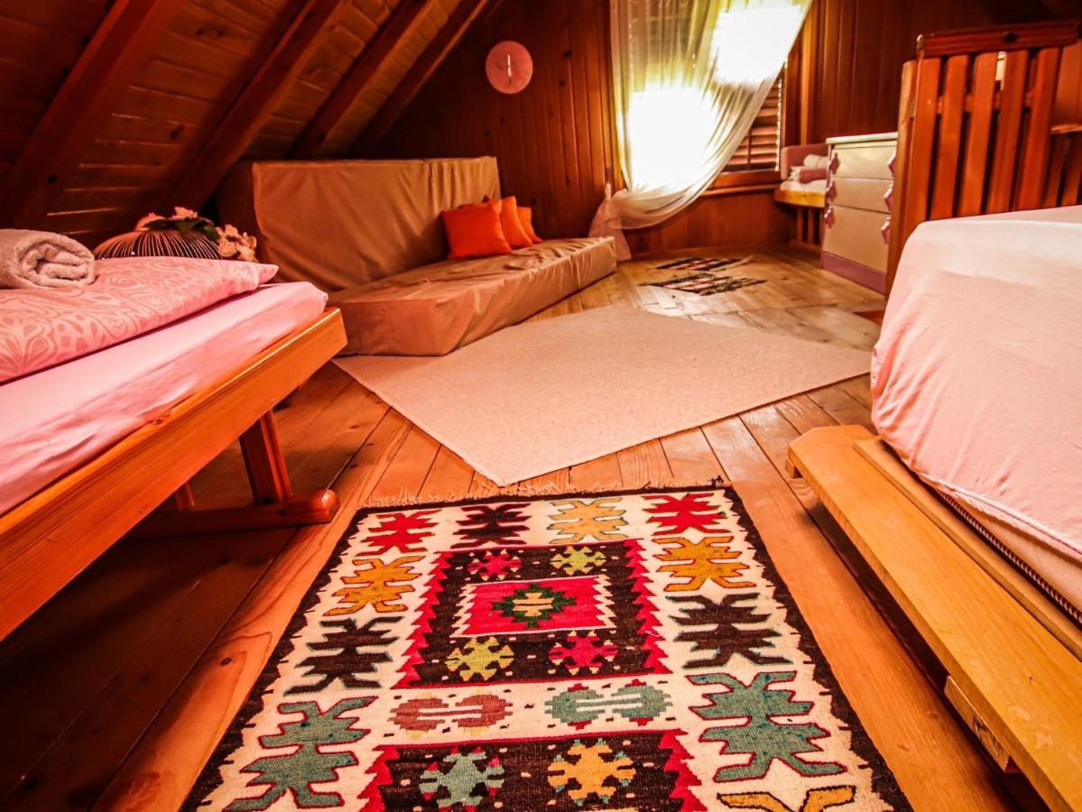 Home Eden Dobrenica Bihać Exterior foto